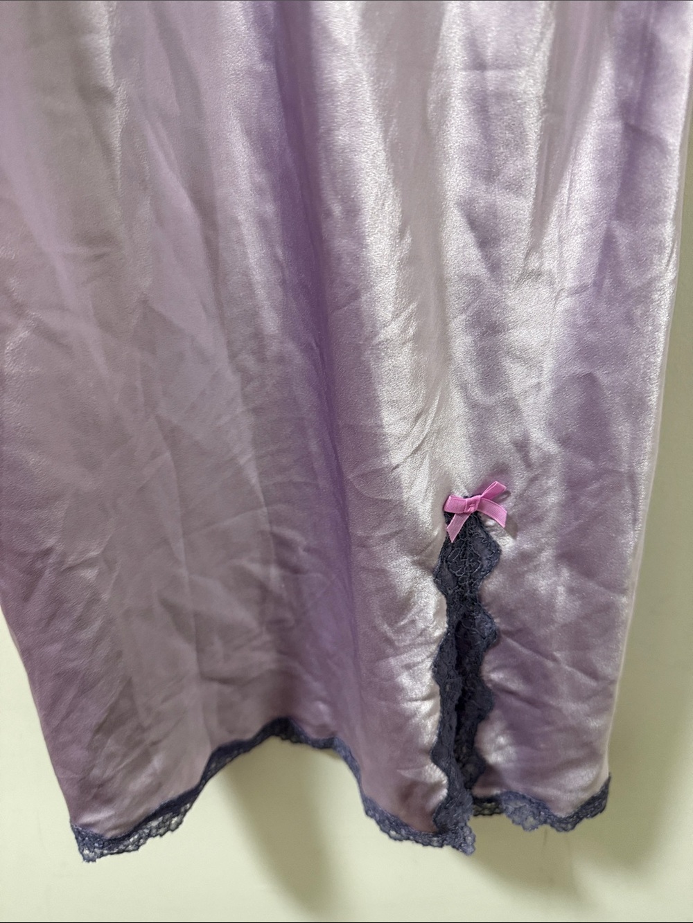 Victoria’s Secret Chemise/Slip Satin & Lace Trimmed. Size Medium. Lilac/Purple. - Picture 4 of 8